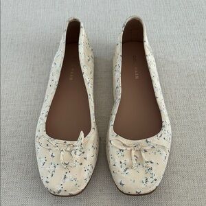 Cole Haan Ballet Flat Shoes Vanilla Custard Floral Print Textile, Size 8.5, NWOT